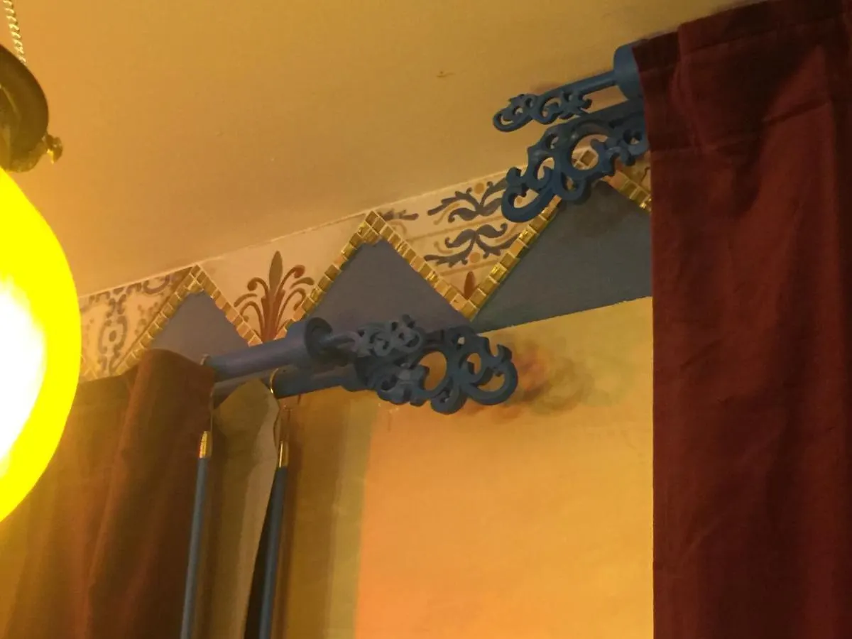 La Casa Di Emanuella - Rooms & International Suites Bari Couette-café