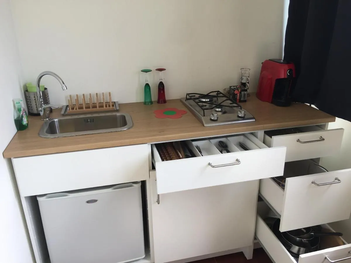 La Casa Di Emanuella - Rooms & International Suites Bari Italie