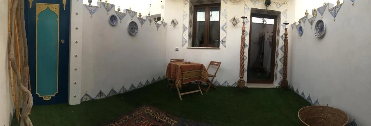 La Casa Di Emanuella - Rooms & International Suites Bari 0*,