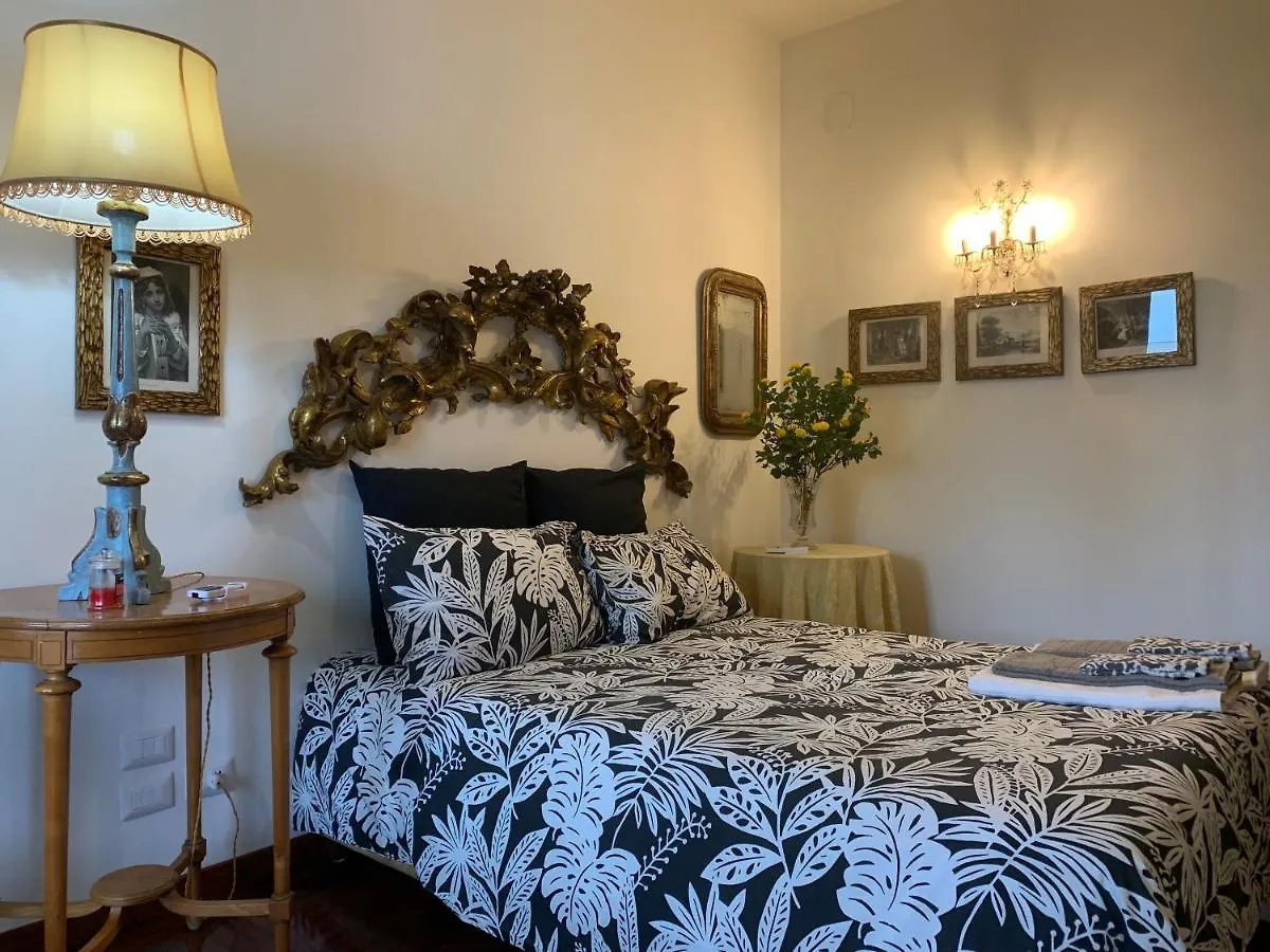 La Casa Di Emanuella - Rooms & International Suites Bari