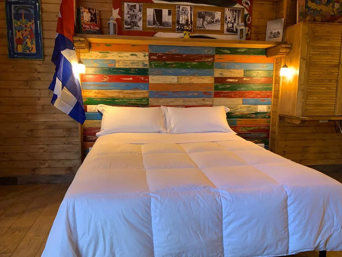 La Casa Di Emanuella - Rooms & International Suites Bari Italy
