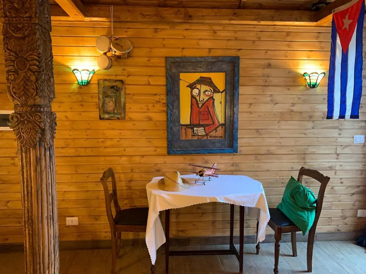 La Casa Di Emanuella - Rooms & International Suites Bari