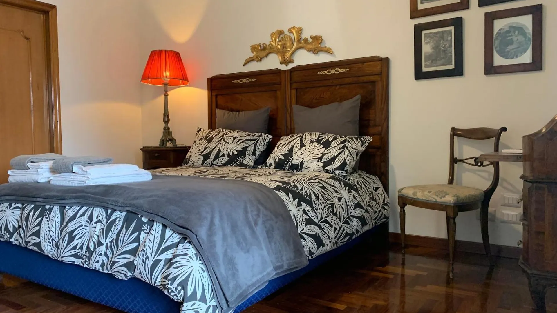 La Casa Di Emanuella - Rooms & International Suites Bari Bed & Breakfast
